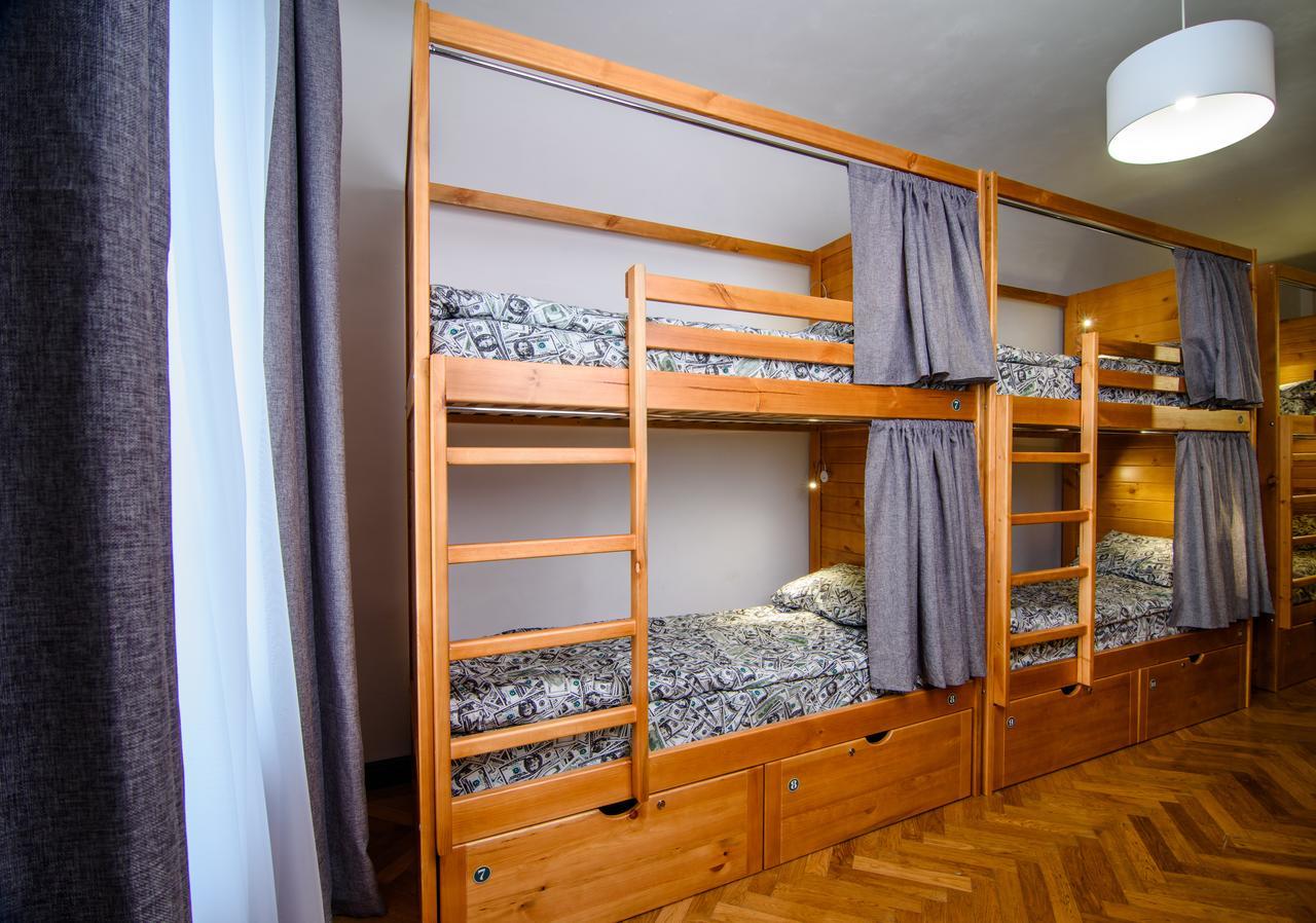 Coffee Home Hostel Lviv Extérieur photo